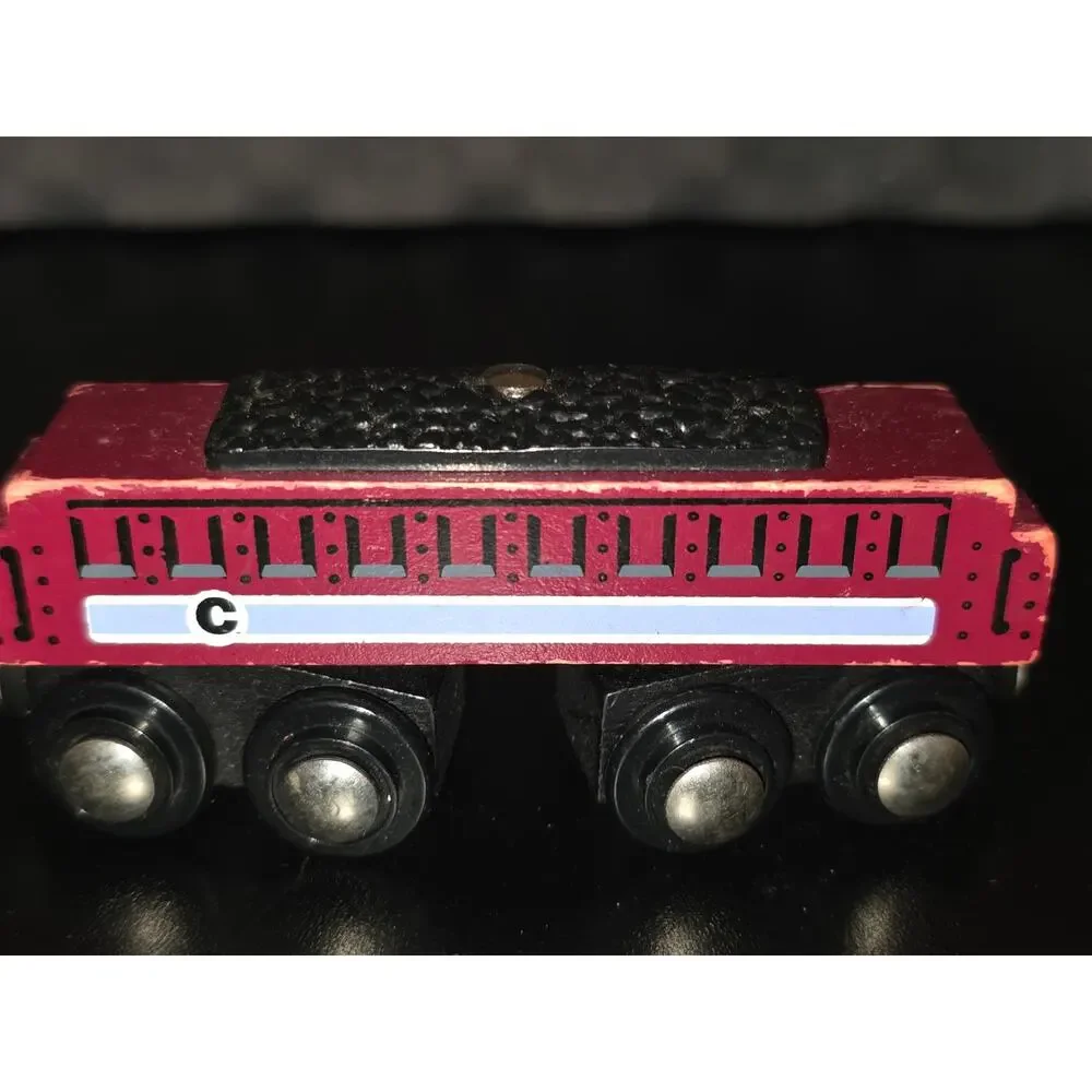 VGUC Circo‎ Line Magnetic Wooden Railway Train Tank Engine